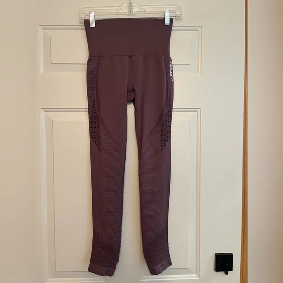 Women’s Gymshark purple seamless energy hi rise ribbed leggings. Size XS/Small - Picture 2 of 14